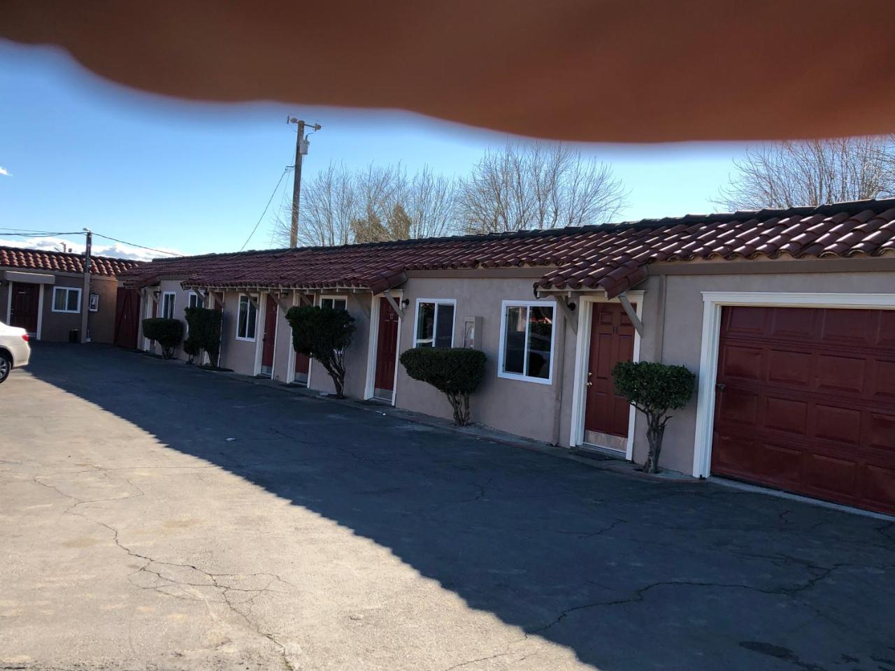 Hamlet Motel Newman Extérieur photo